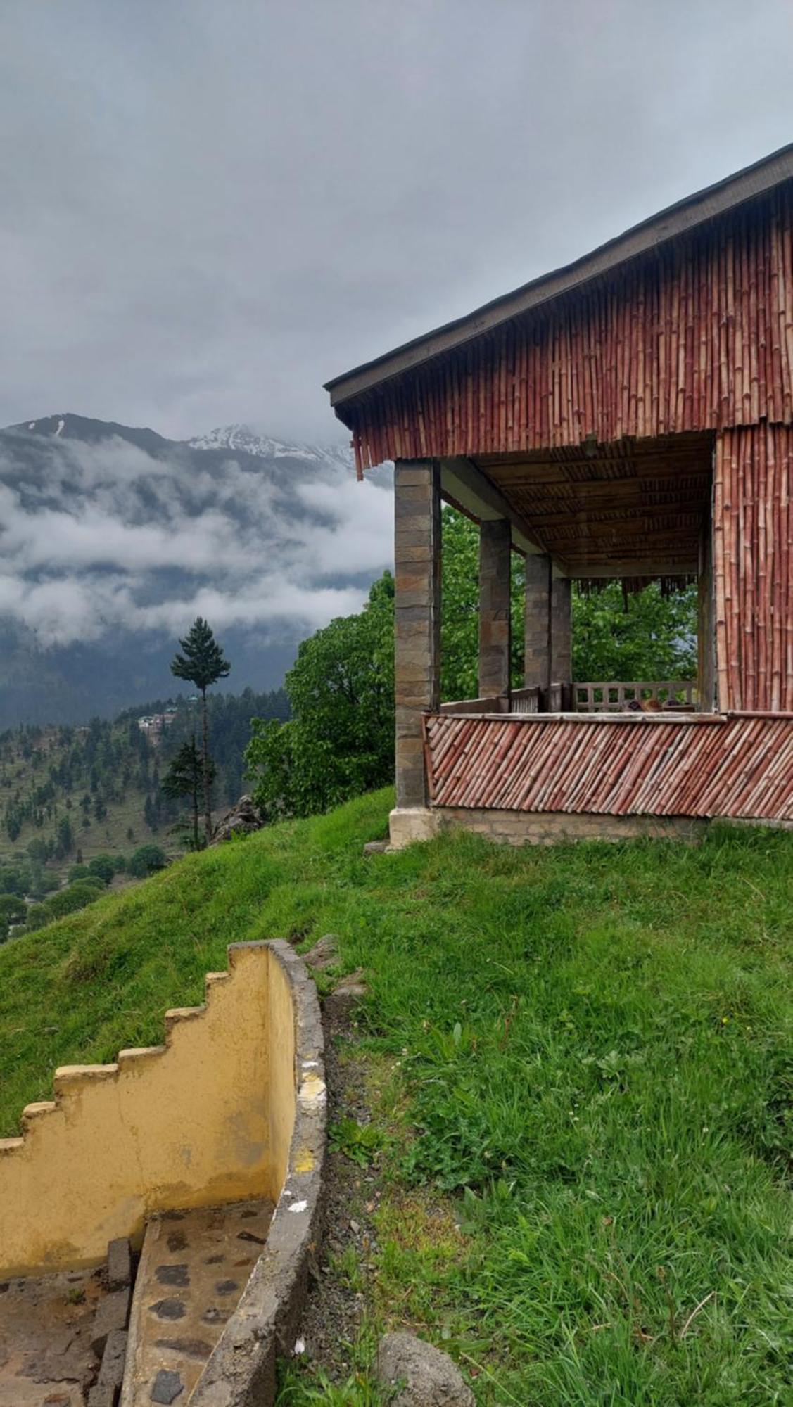 Khana Badosh Resort Kalam Exterior foto